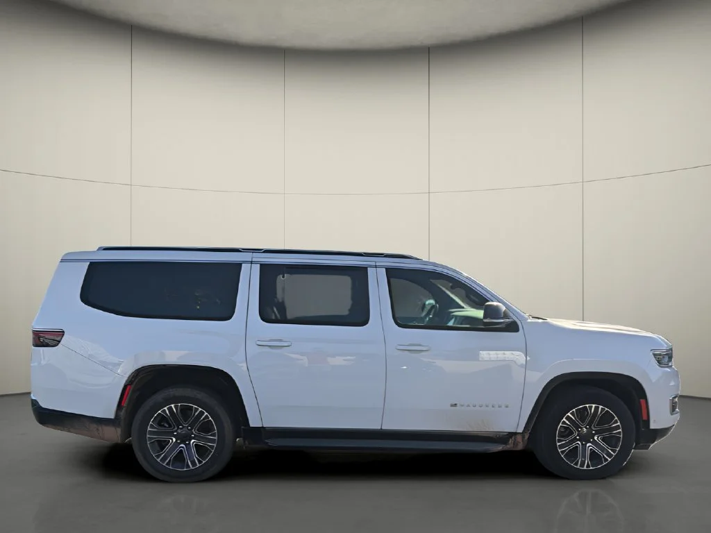 Used 2024 White Jeep Series II image 8