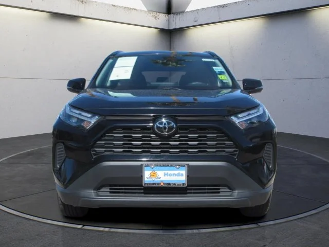 Used 2025 Midnight Black Metallic Toyota XLE image 3
