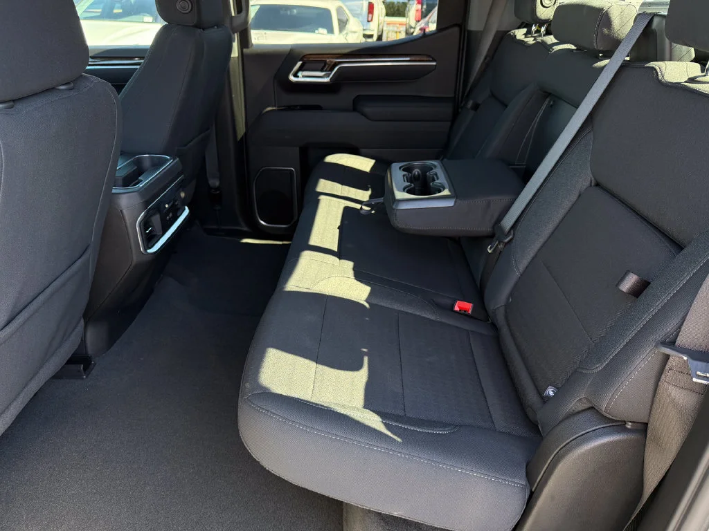 Used 2026 Sterling Metallic GMC Elevation image 19