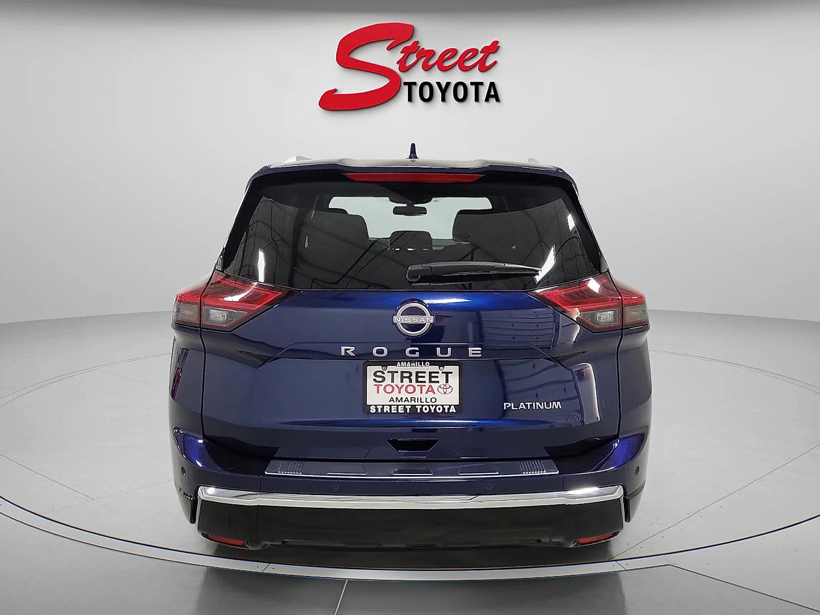 Used 2024 Deep Ocean Blue Pearl Nissan Platinum image 3