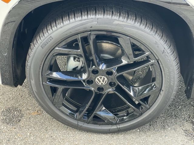 New 2026 White/off-white Volkswagen 2.0T SE R-Line Black image 30