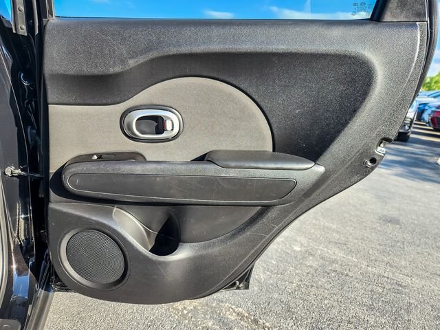 Used 2014 Black Kia Plus image 16