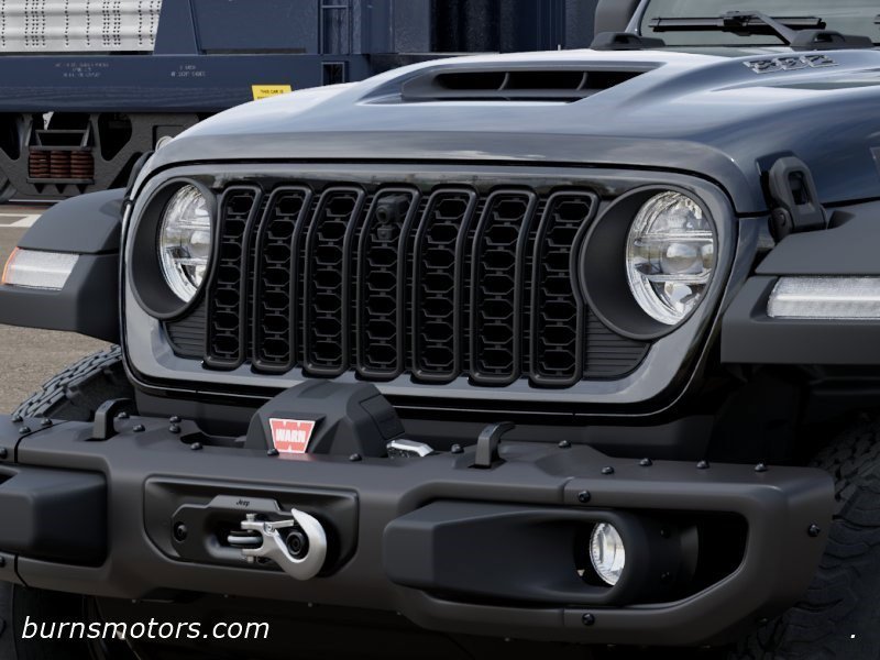 New 2026 Black Clear-Coat Exterior Paint Jeep Moab 392 4-Door image 11
