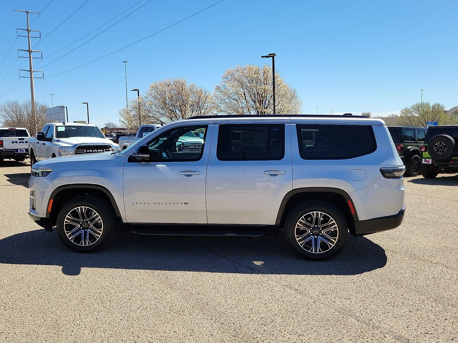 New 2026 Silver Zynith Jeep 4X4 image 2