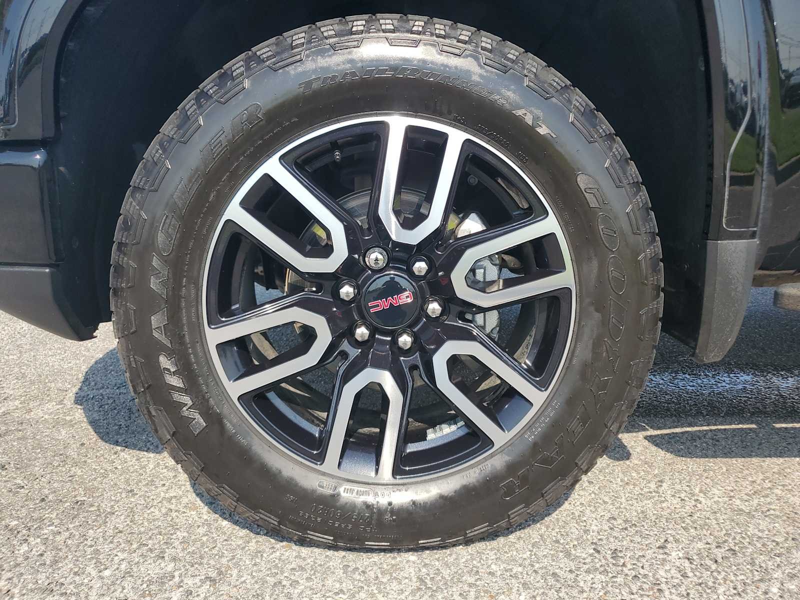 Used 2026 Onyx Black GMC AT4 image 11