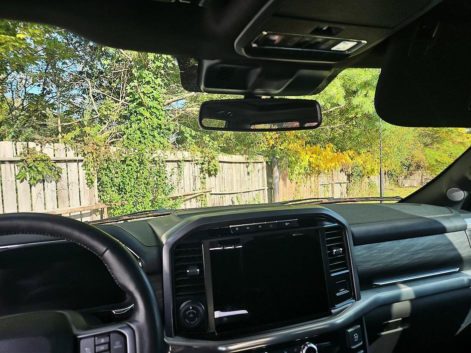 Used 2024 White Metallic Ford LARIAT image 3