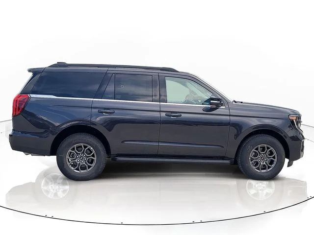 New 2027 Gray Metallic Ford Active image 4