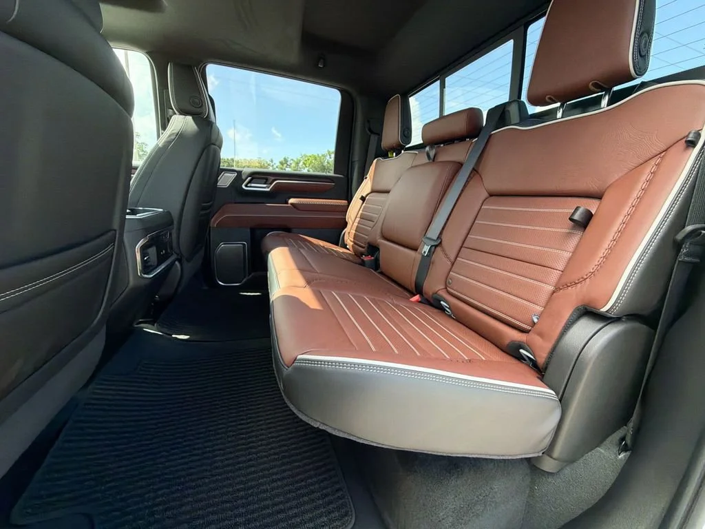 2026 GMC Sierra 2500HD Denali Ultimate - Photo 17