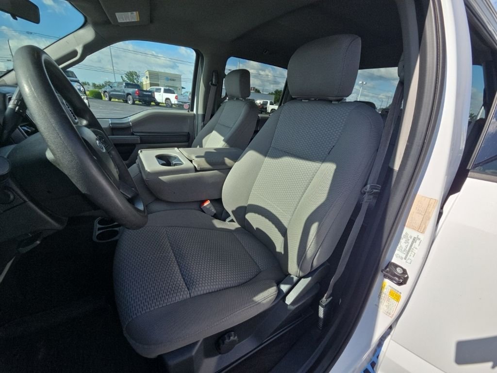 Used 2020 White Ford XLT image 33