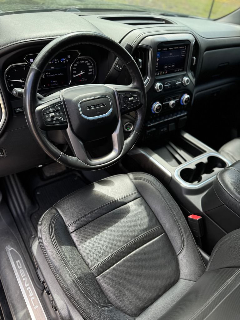 Used 2022 Ebony Twilight Metallic GMC Denali image 31