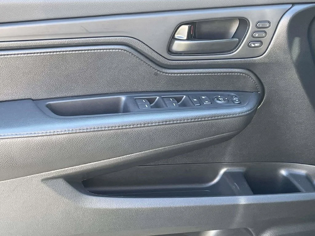 Used 2025  Honda EX-L image 26