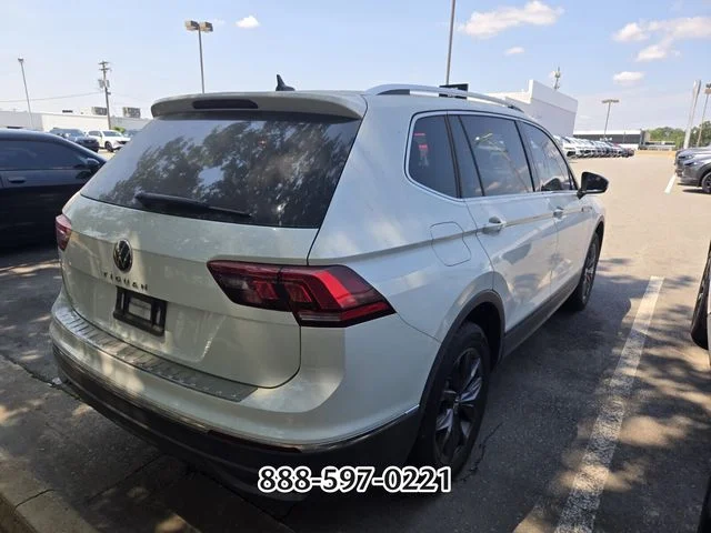 Used 2023 White Volkswagen 2.0T SE image 5