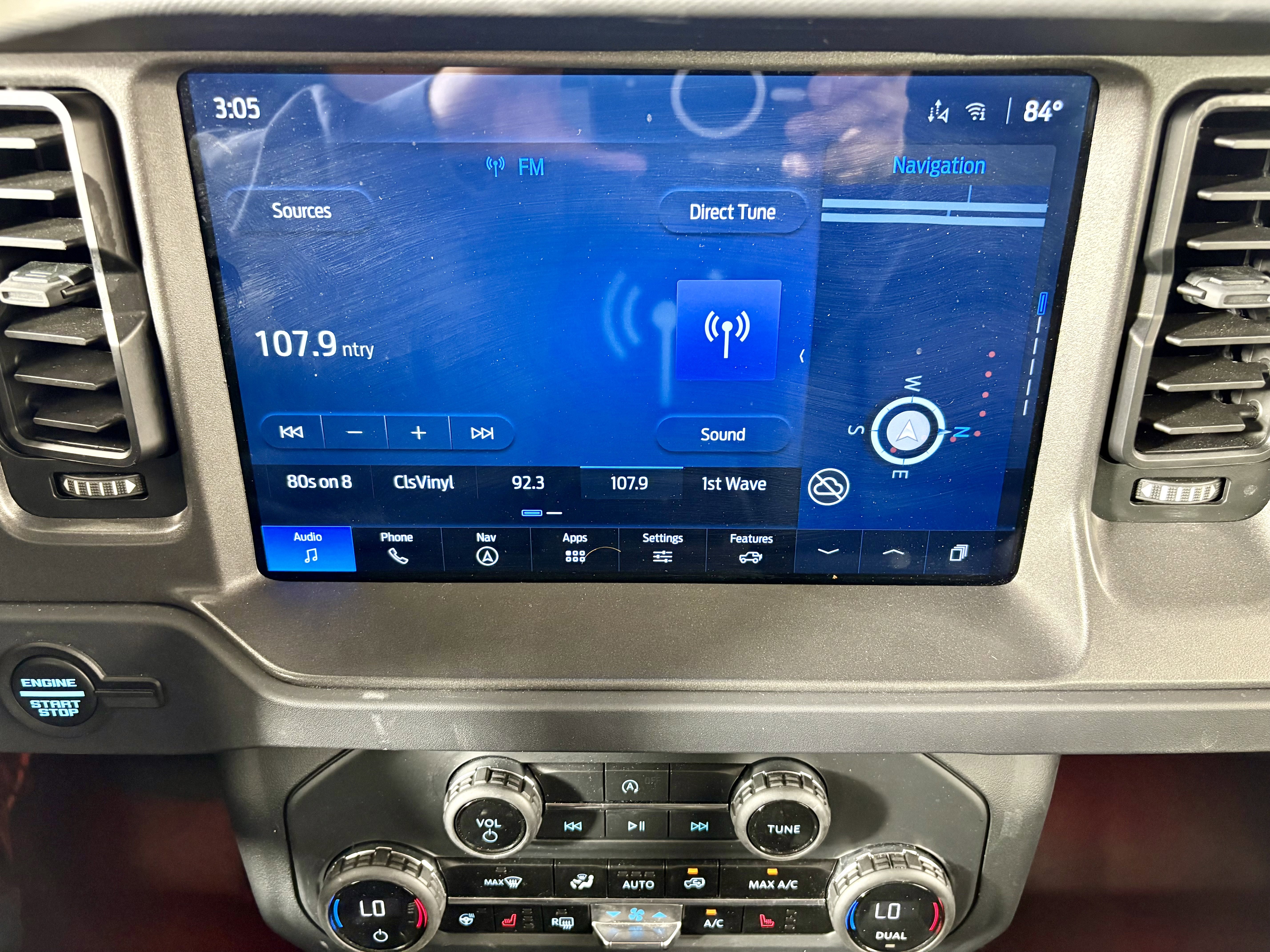 Used 2025 Green Metallic Ford Badlands image 18
