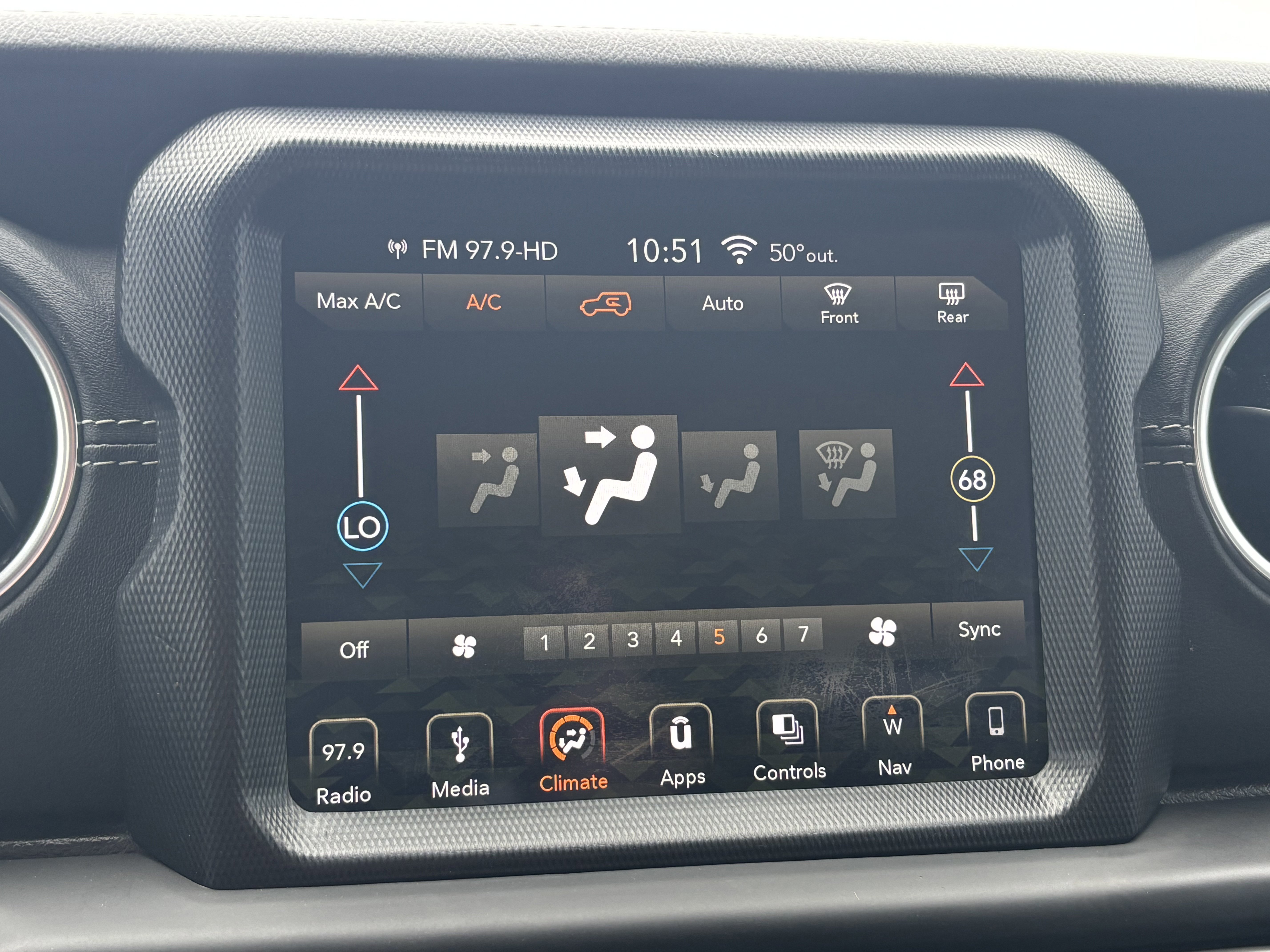 Used 2019 Black Clearcoat Jeep Sahara image 12