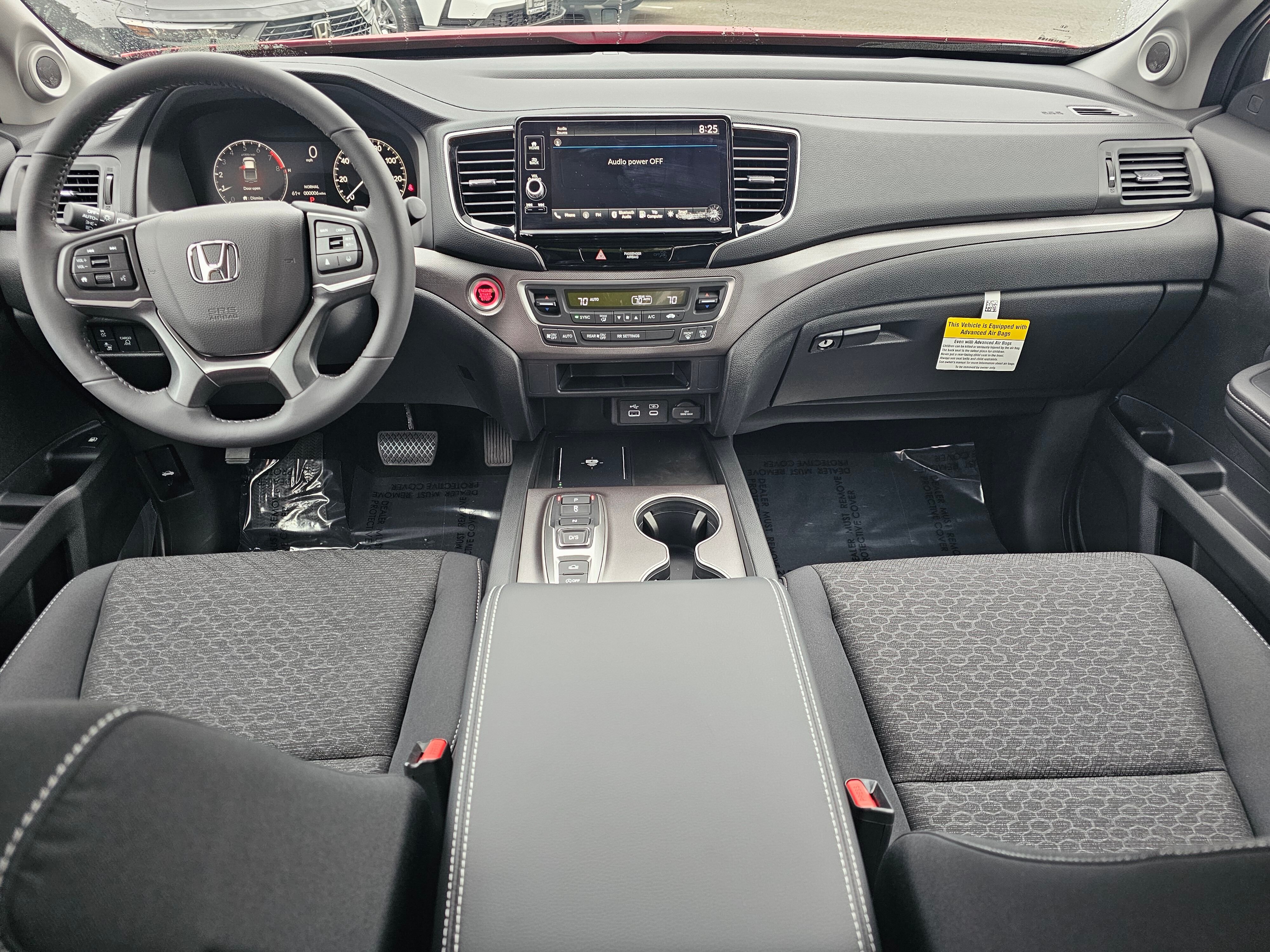 2025 Honda Ridgeline Sport - Photo 17