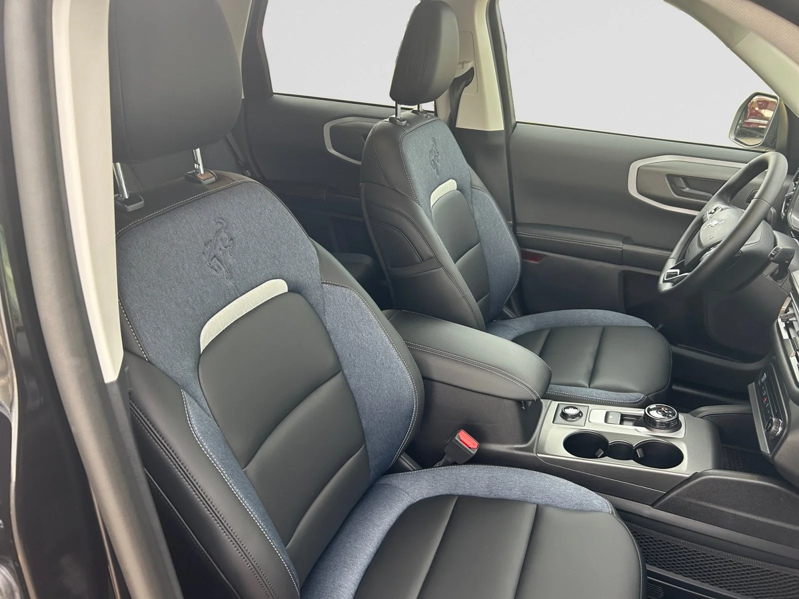 New 2026 Shadow Black Ford Outer Banks image 11
