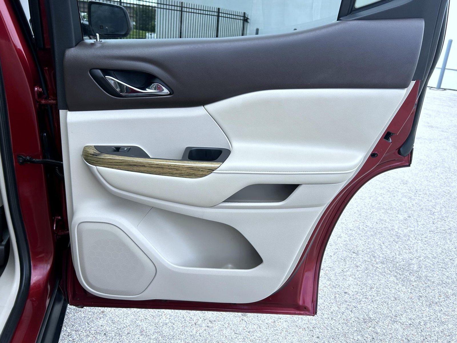 Used 2018 Red GMC Denali image 17