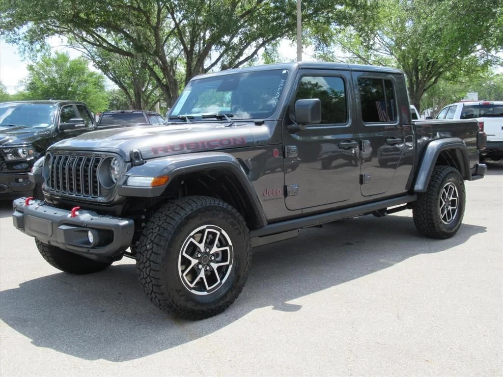 New 2026 Granite Crystal Metallic Clear-Coat Exterior Paint Jeep Rubicon X image 3