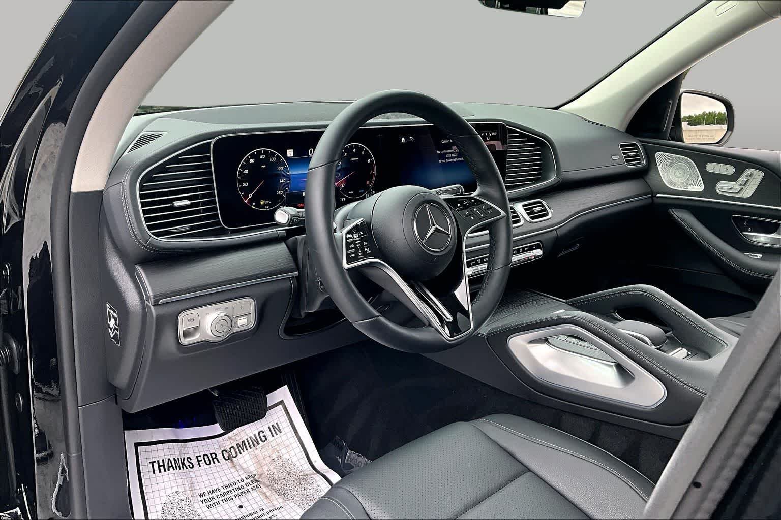 Used 2026 MANUFAKTUR Moonlight White Metallic Mercedes-Benz GLS 450 image 18