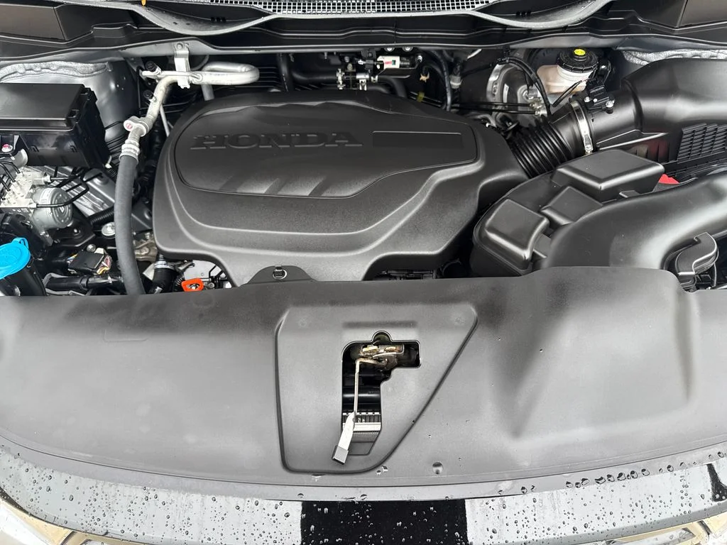 2025 Honda Odyssey EX-L - Photo 22