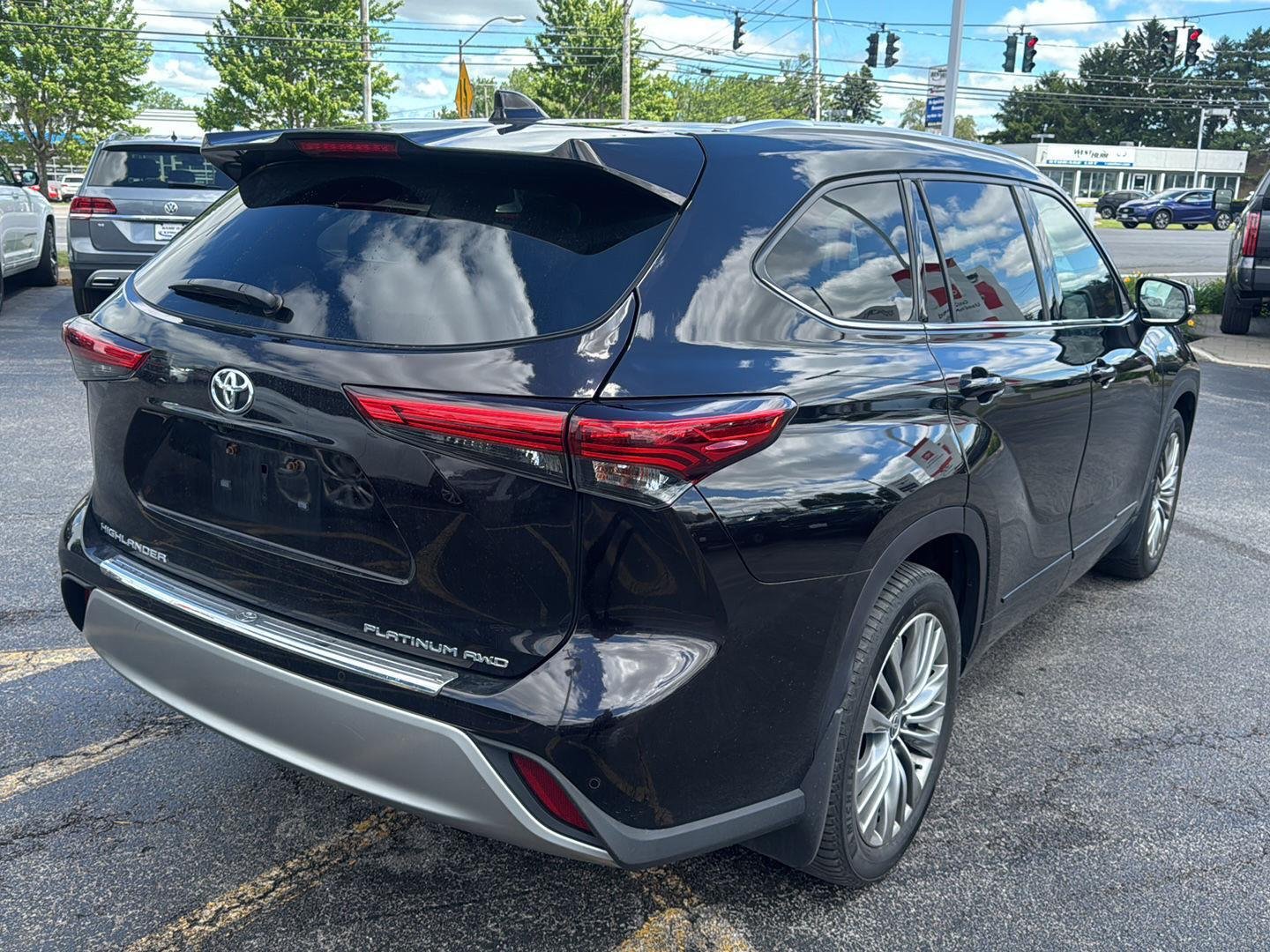 Used 2021 Opulent Amber Toyota Platinum image 6
