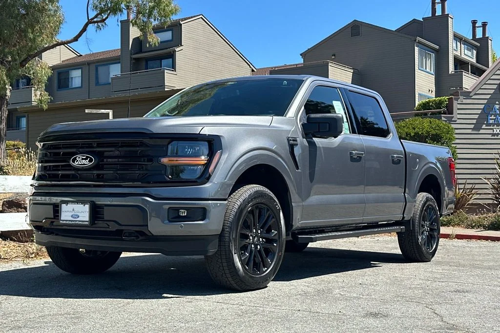 New 2026 Gray Metallic Ford XLT image 8