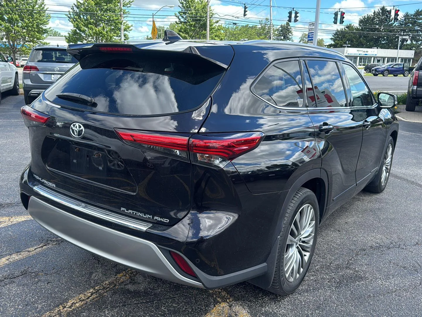 Used 2021 Opulent Amber Toyota Platinum image 6