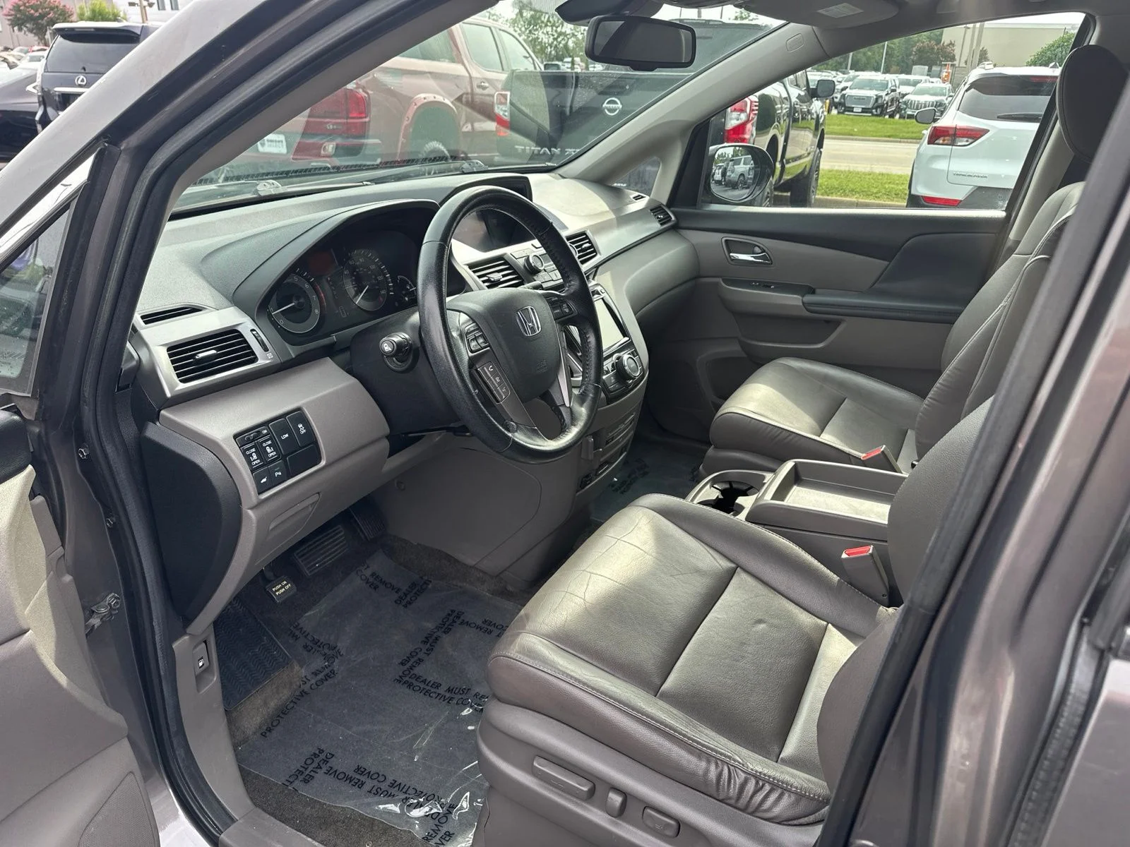 Used 2014 Modern Steel Metallic Honda Touring Elite image 8