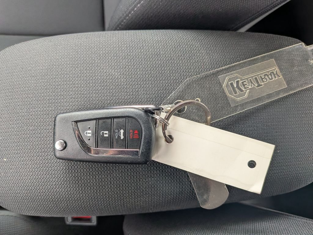 Certified Used 2025 Silver Toyota LE image 31