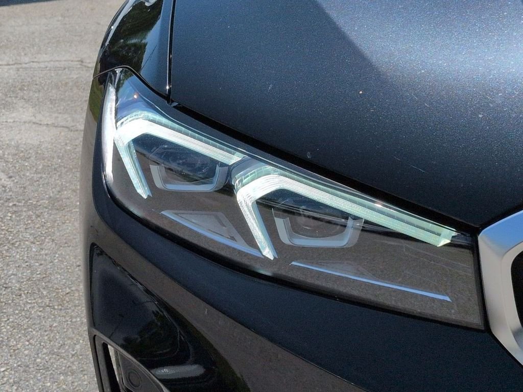 New 2026 Black Sapphire Metallic BMW 330i xDrive image 10