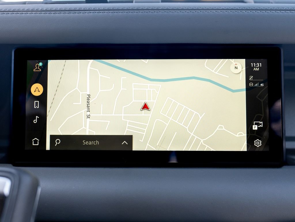 Certified Used 2024 Black Land Rover X-Dynamic SE image 29