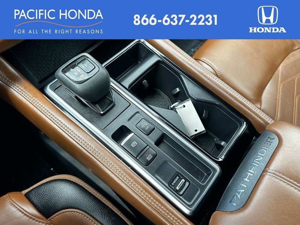 Used 2023 Beige Nissan Platinum image 29