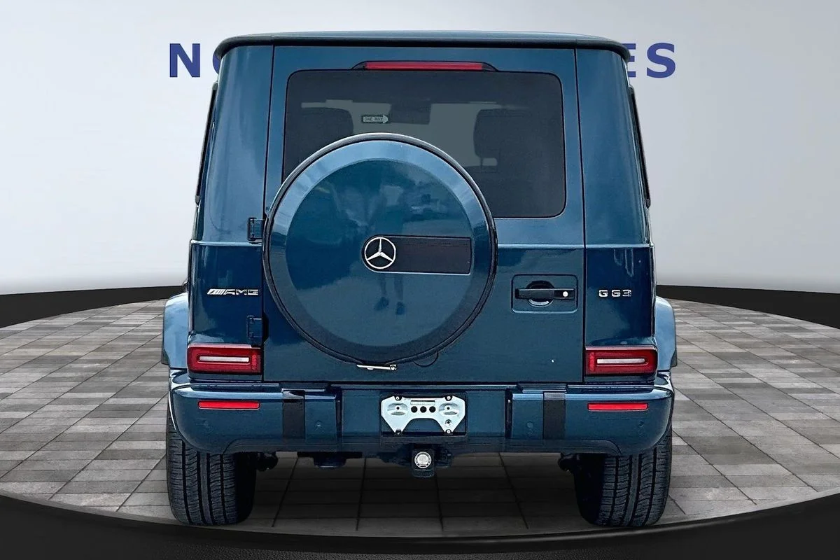 Used 2023 Teal Mercedes-Benz 4MATIC® image 5