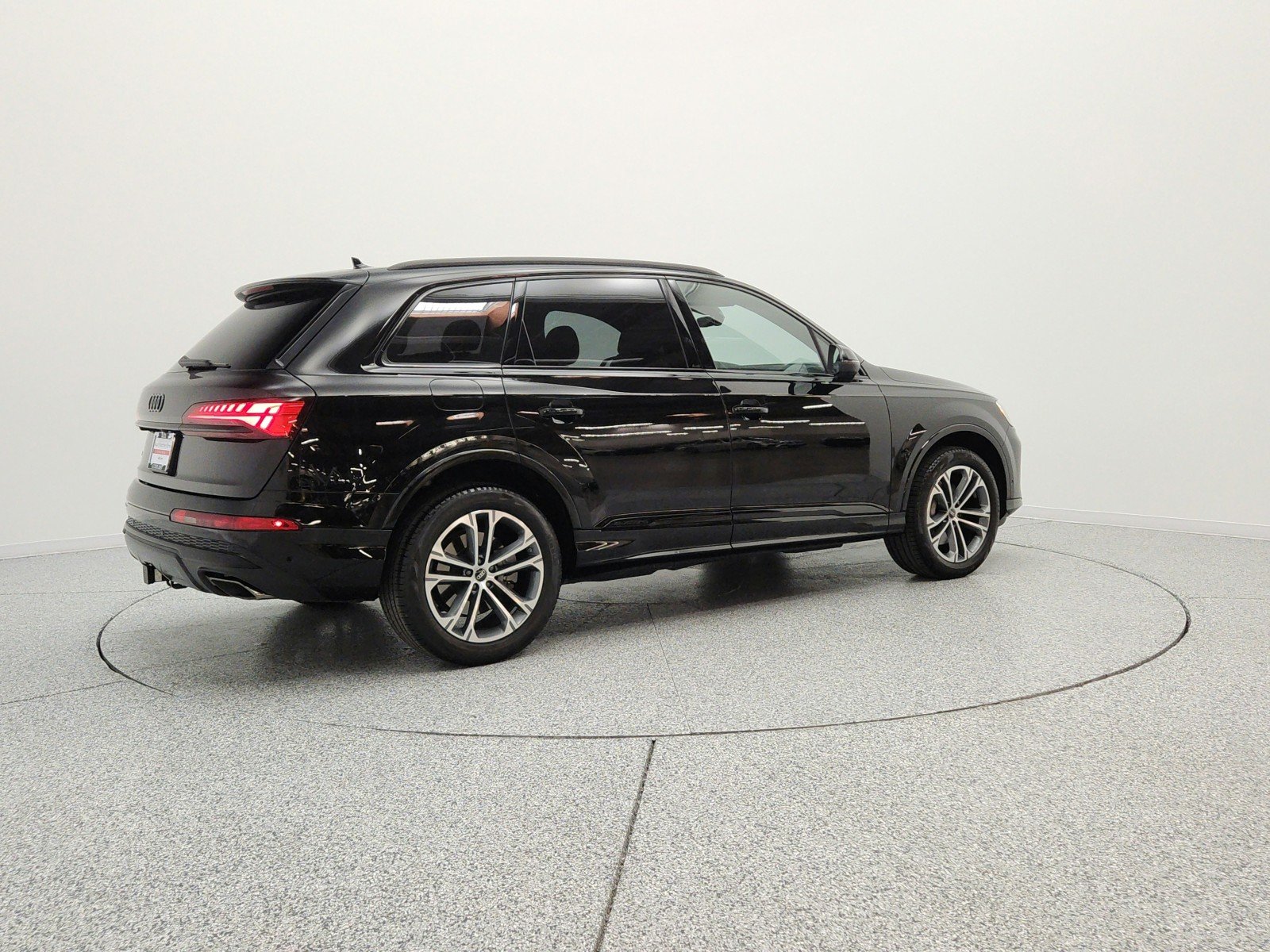 Used 2025 Mythos Black Metallic Audi Premium Plus 45 TFSI quattro image 5