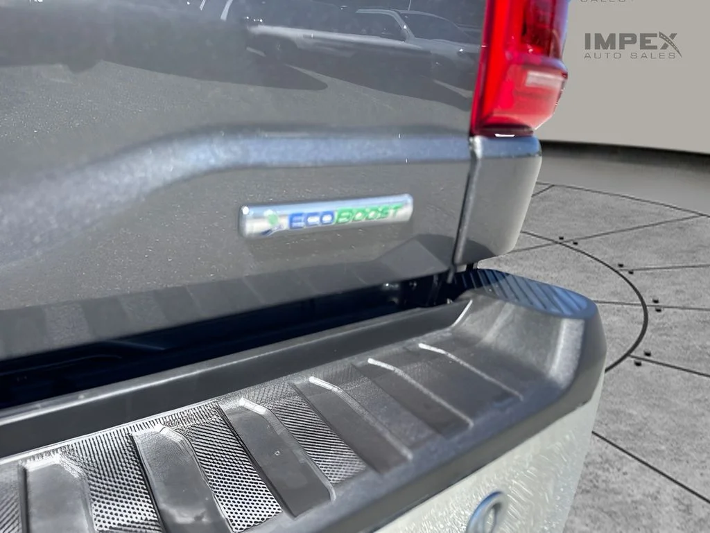 Used 2023 Gray Ford XLT image 31