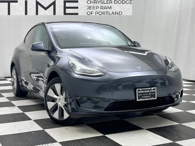 2023 Tesla Model Y Long Range