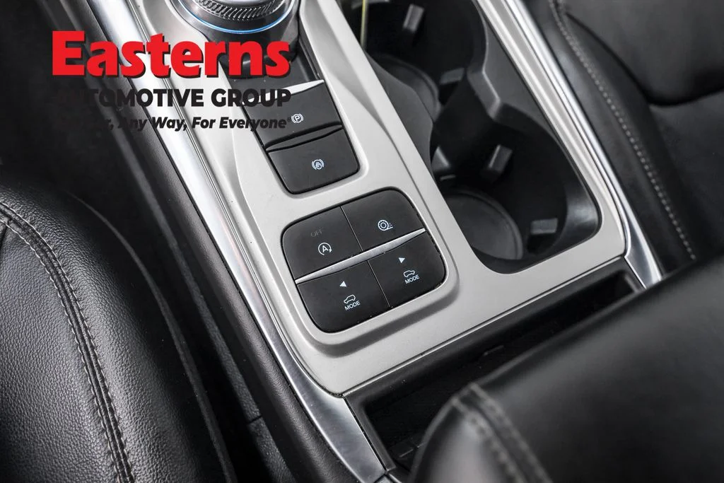 Used 2024 Silver Ford Limited image 21