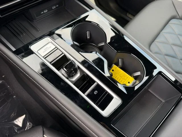 New 2026 Deep Black Pearl Volkswagen 2.0T SEL Premium R-Line image 12