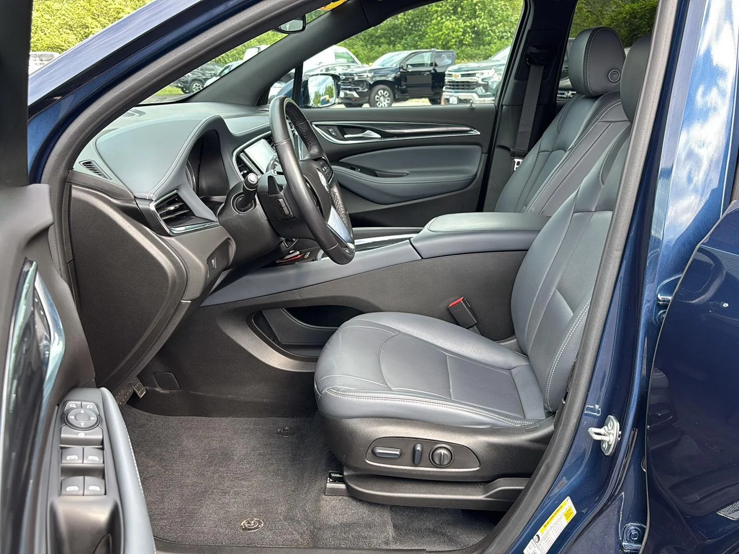 Used 2024 Emperor Blue Metallic Buick Essence image 19