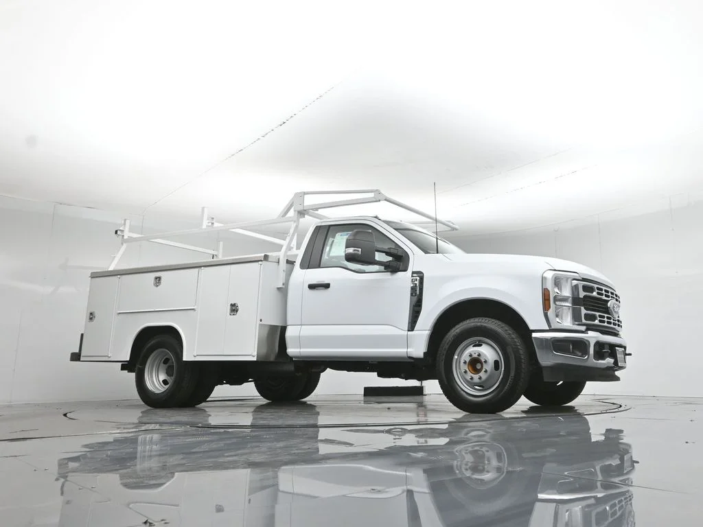 New 2026 White Ford XL image 2