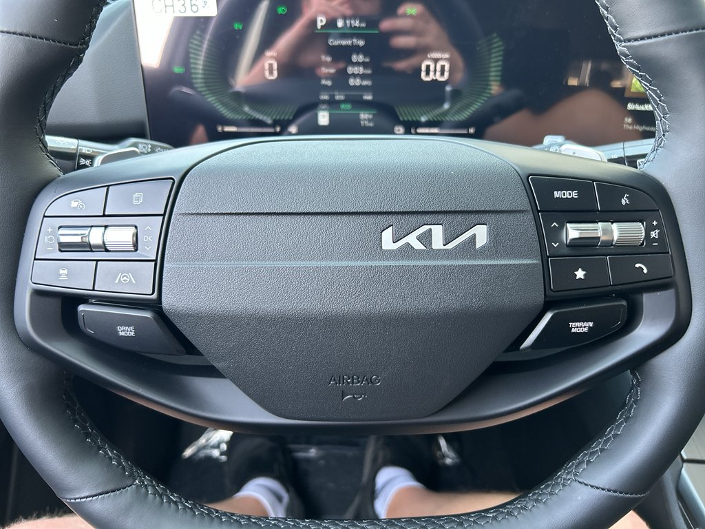 New 2027 Wolf Gray Kia S image 24