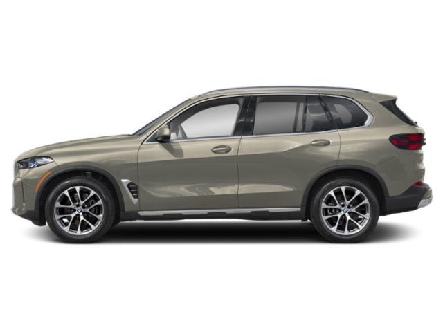 New 2026 Skyscraper Grey Metallic BMW sDrive40i image 4
