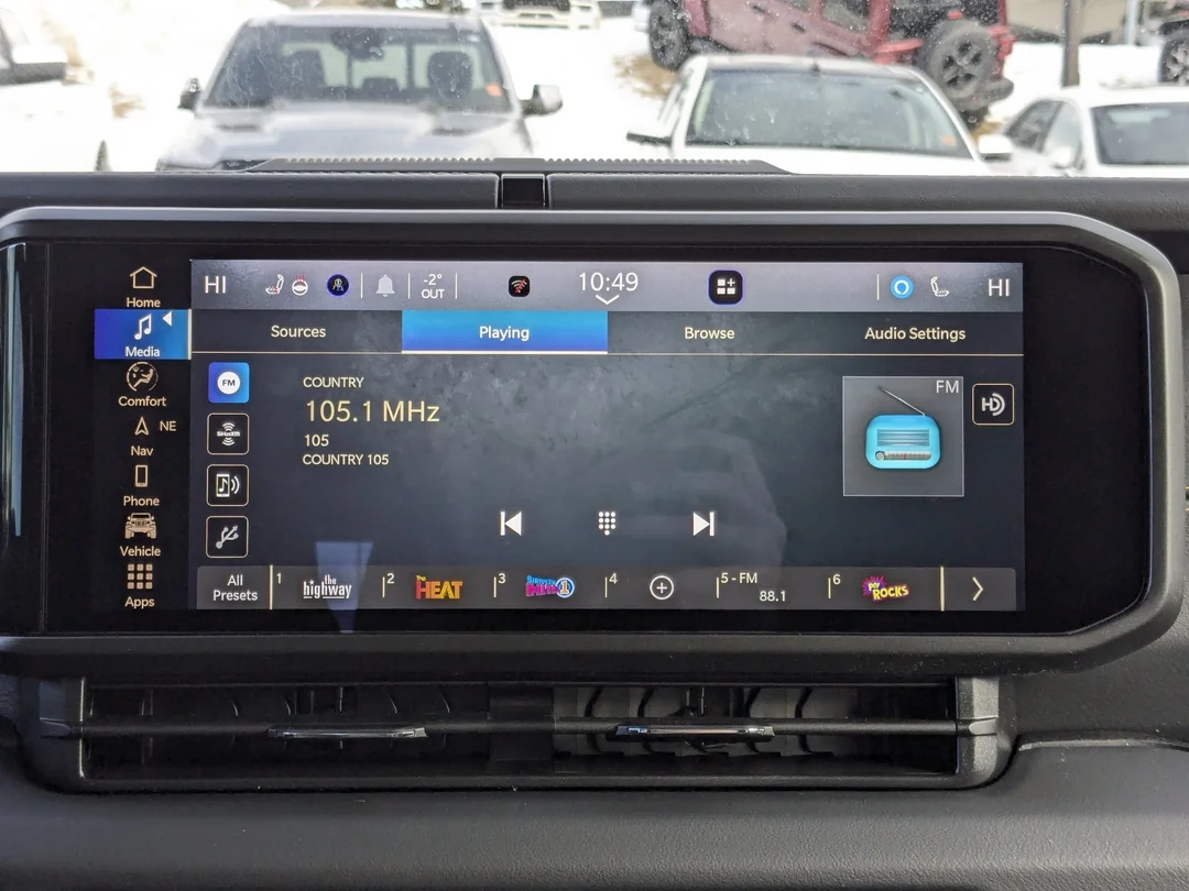 New 2026 Grey Jeep Sahara - - 4x4 - McKinley Leather - Body-Color Top - Alpine Audio - Remote Start & More! image 19
