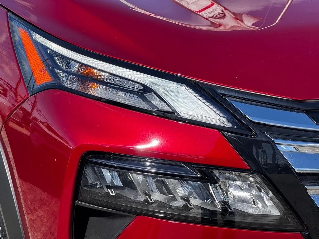 New 2026  Nissan SV Premium image 6