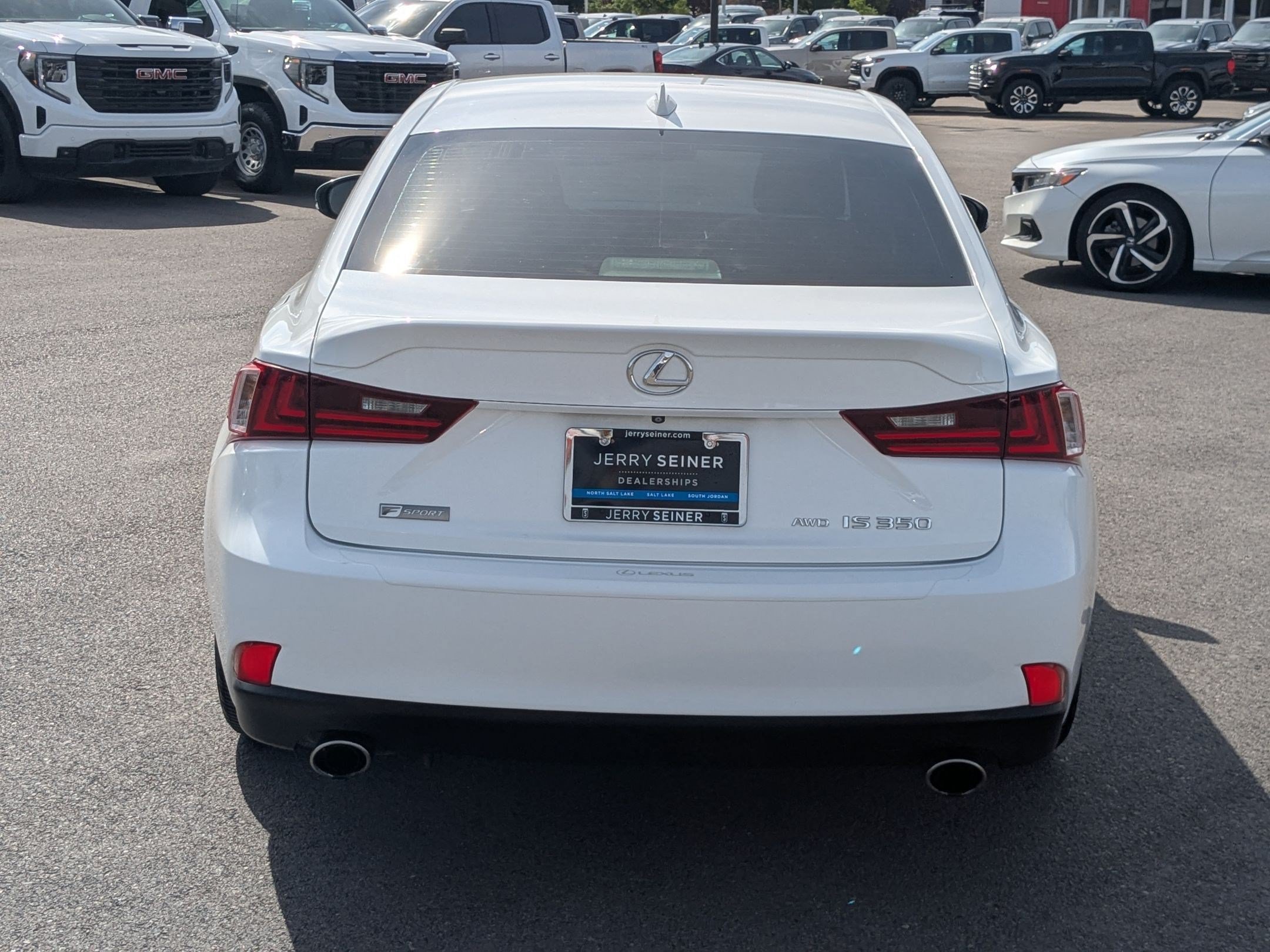 Used 2015 Ultra White Lexus 350 image 4