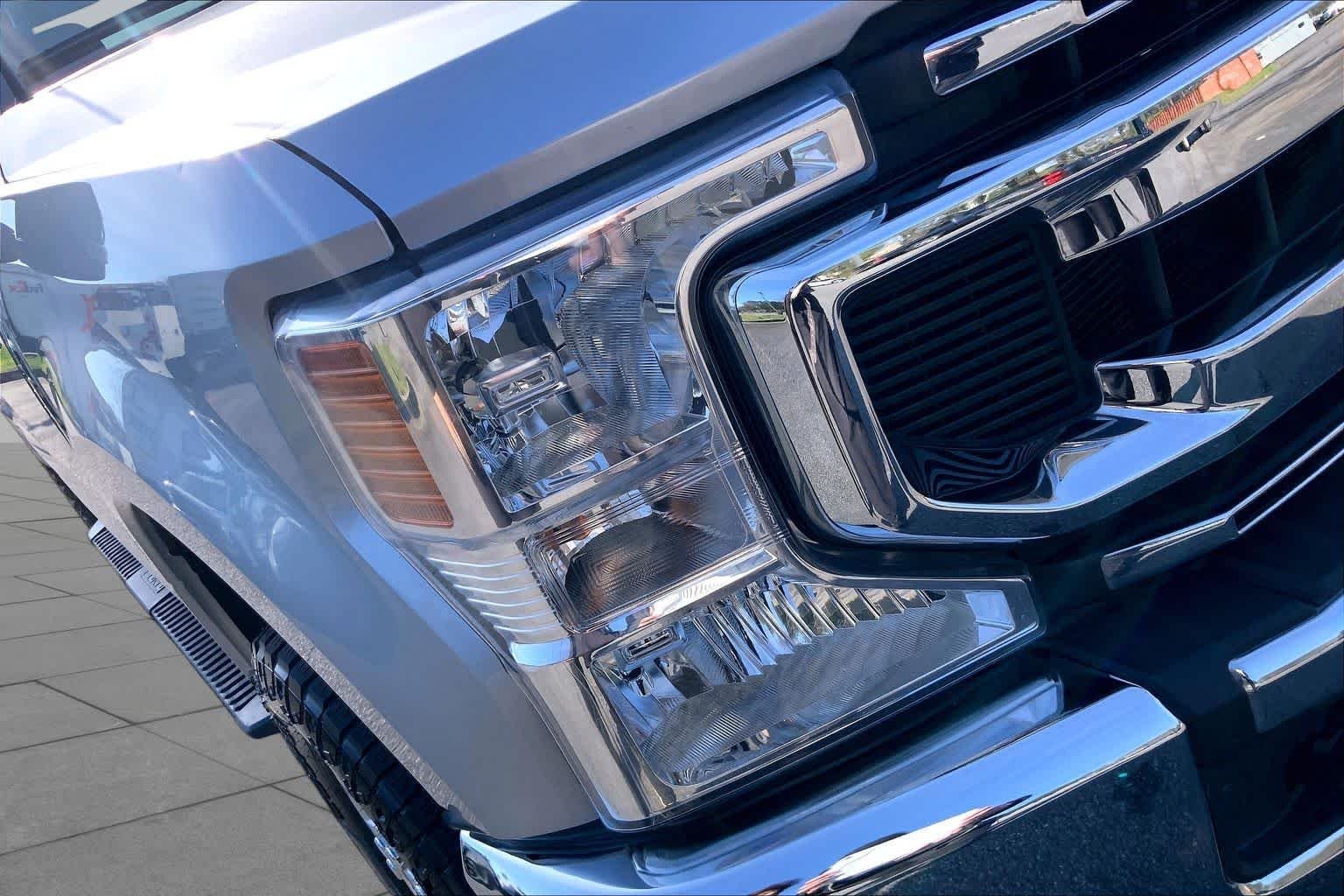 Used 2022 Iconic Silver Ford XLT image 27