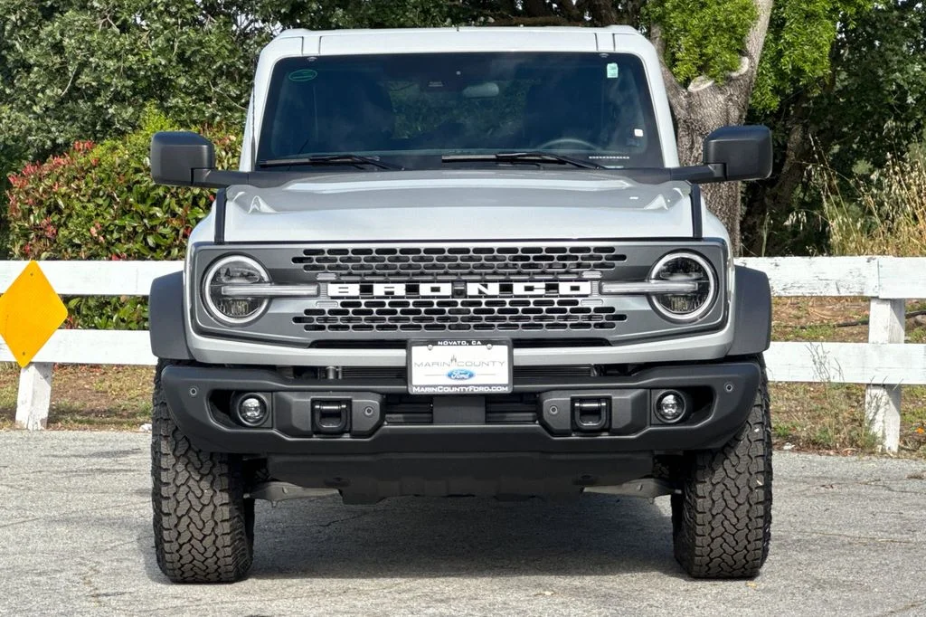 New 2026 Oxford White Ford Badlands® image 9