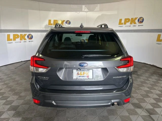 Used 2023 Gray Metallic Subaru Premium image 4