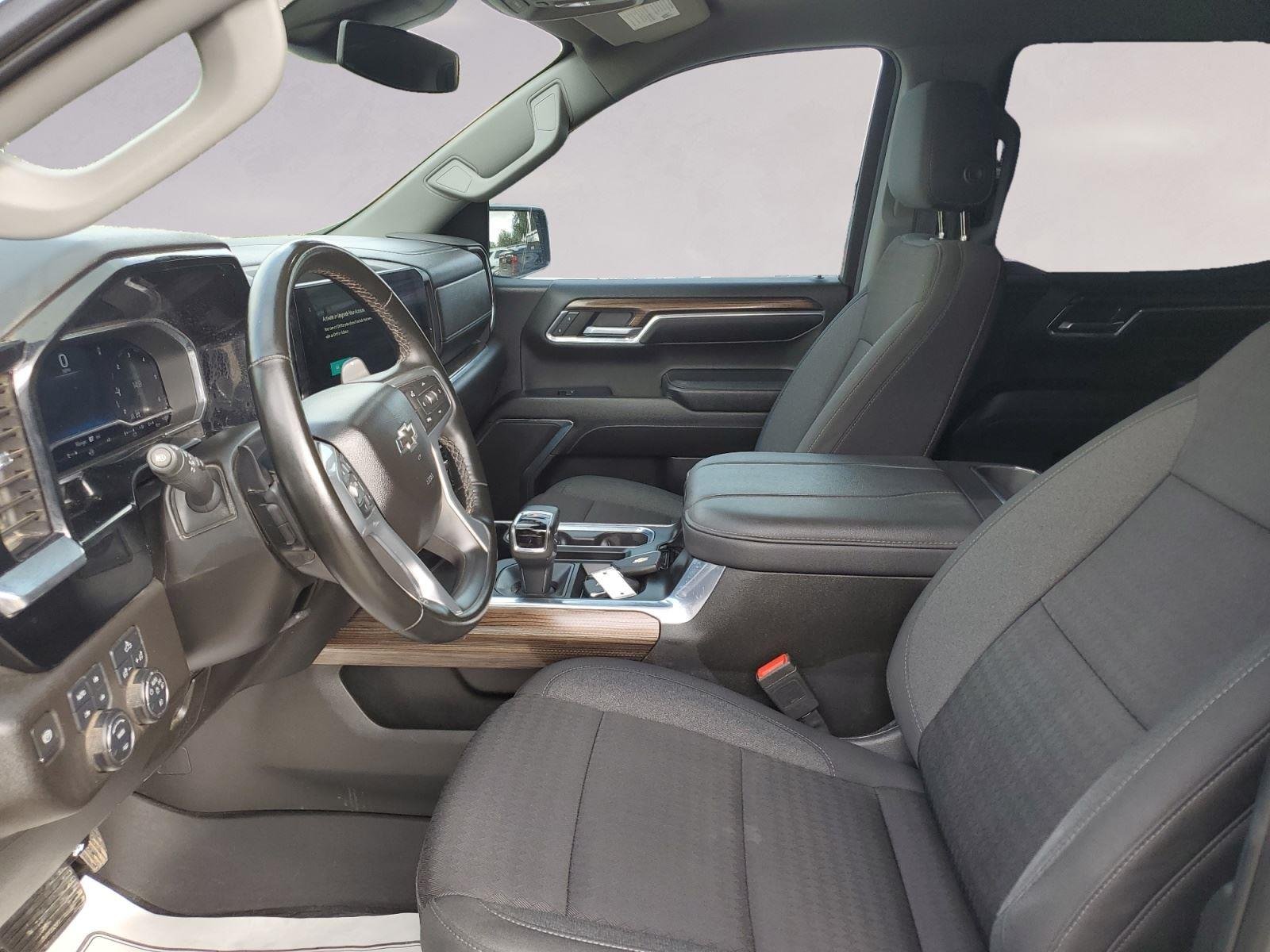 2024 Chevrolet Silverado 1500 RST - Photo 9