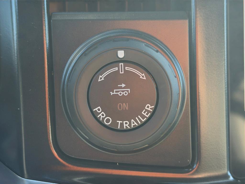 New 2027 Star White Metallic Tri-Coat Ford F-250® Platinum® image 24